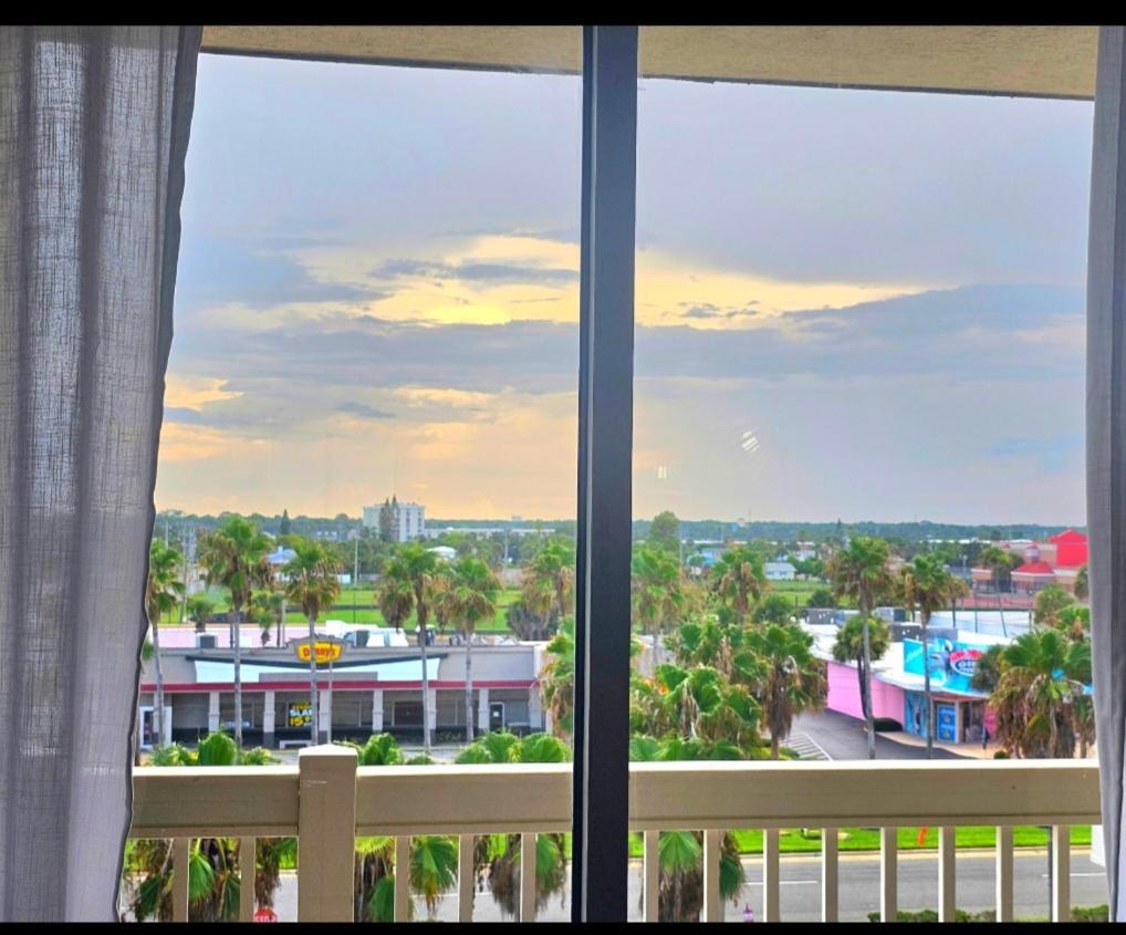 Stay On The Beach! Wonderful Location! Daytona Beach Dış mekan fotoğraf